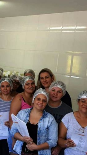 Parceria entre a Prefeitura e o Senac-PR, Curso de Pizza tem início no São Miguel do Cambuí