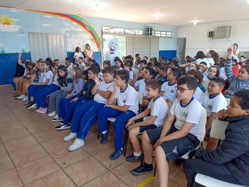 Saúde de Marialva promove palestra em escola sobre vacina contra o HPV para crianças e adolescentes
