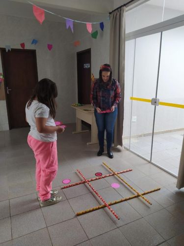 Centro de Apoio Psicopedagógico Professora Cidinha Lugli em clima de festa junina