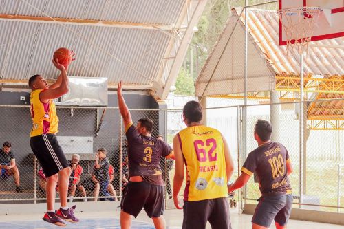 Jogos de Inverno 2024 reúnem mais de 400 atletas em diversas modalidades esportivas