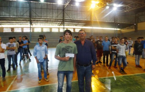 Município realiza cerimônia de Juramento à Bandeira