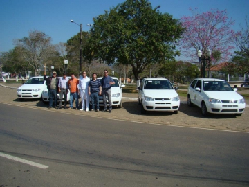 MUNICÍPIO RECEBE 5 VEÍCULOS ZERO KM DO PAM