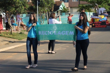 Numa tarde abençoada e ensolarada, no s&aac