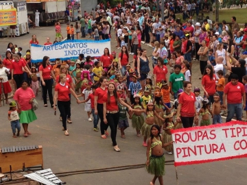DESFILE DE ANIVERSÁRIO DOS 60 ANOS DE CÂNDIDO DE ABREU