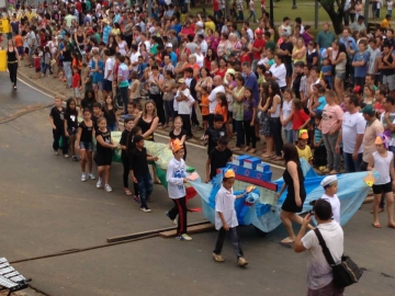 DESFILE DE ANIVERSÁRIO DOS 60 ANOS DE CÂNDIDO DE ABREU