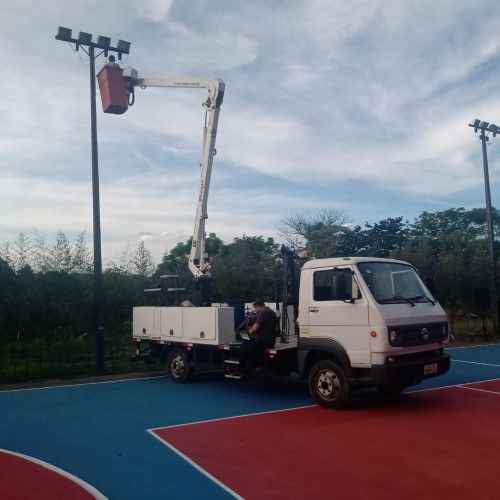 Secretaria de Obras da Prefeitura instala novos pontos de iluminação na Aldeia Indígena