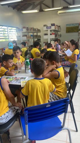 Biblioteca Cidadã de Nova Aurora recebe a visita dos alunos do Distrito de Marajó