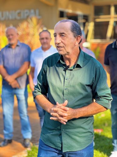 Nova Aurora recebe novo trator agrícola e fortalece a agricultura familiar