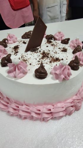 Curso de confeitaria em parceria com o SENAI realizado pelo Cras é encerrado com muito sucesso