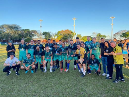 Secretaria de Esporte e Lazer encerra com sucesso Campeonato Municipal de Futebol de Campo cat. livre/veterano 