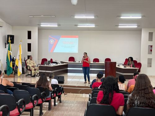 Capacitação direcionada aos monitores de transporte escolar municipal.