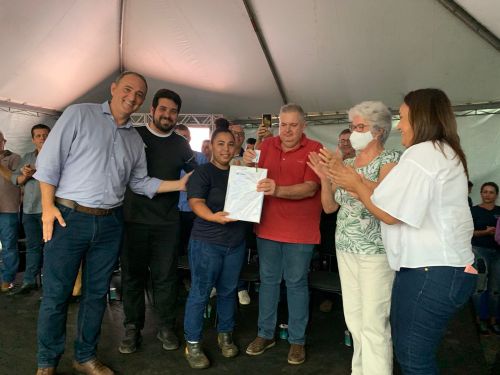 ENTREGA DAS CHAVES DAS CASAS DO CONJUNTO RESIDENCIAL PREFEITO NELSON PROENÇA