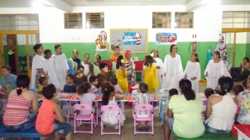 Confraternizao de Natal das Crianas do CEMEI e CASE ==>