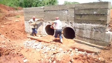 Reconstruo da Ponte do Rio gua Limpa...