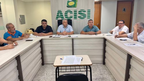 Secretário Helinho Lins e Associação Comercial de Ivaiporã discutem desenvolvimento no setor empresarial