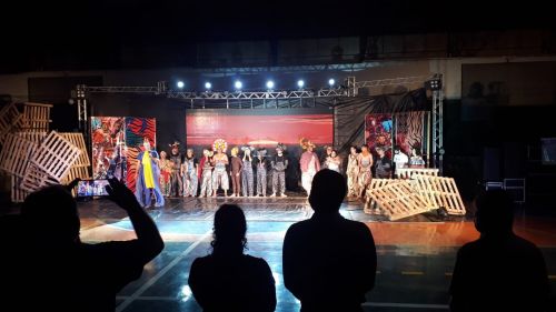 Crianças de São Pedro do Ivaí participam do projeto Teatro para Todos em Mandaguari 