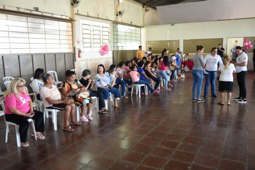 Outubro Rosa: mulheres ganham Dia da Beleza em São Pedro do Ivaí