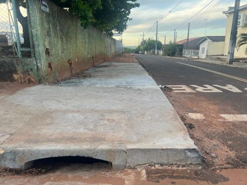 Obras realizadas na Rua Princesa Isabel, ao lado do Almoxarifado Municipal