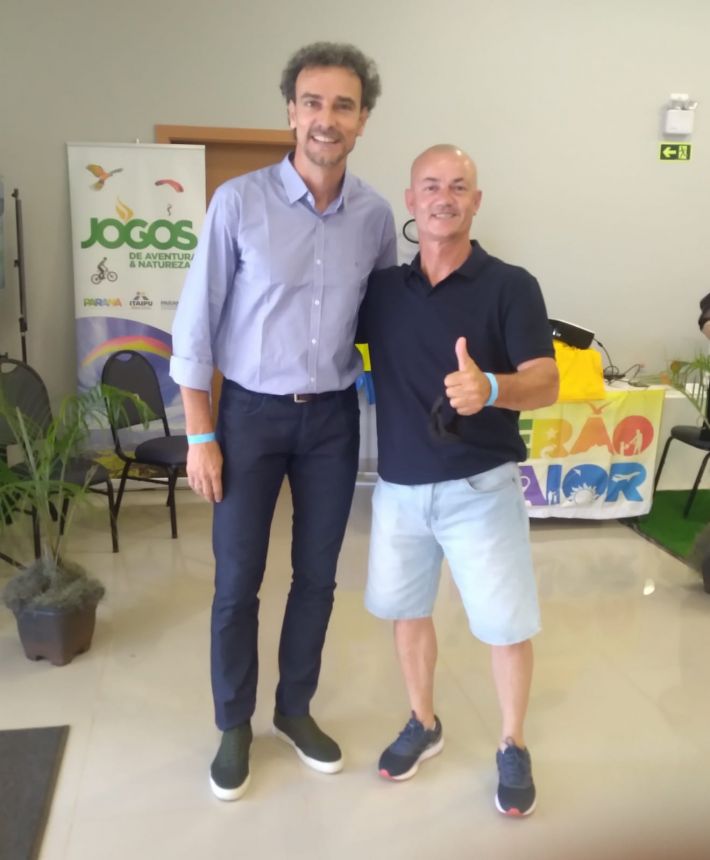 Ex-atleta de vôlei de praia Emanuel palestrou no Encontro dos Gestores de Esportes em Foz do Iguaçu 