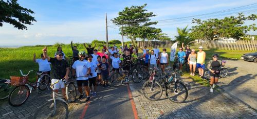 PEDALADA REÚNE CICLISTAS DE TODAS AS IDADES EM PONTAL DO PARANÁ