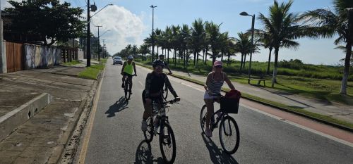 PEDALADA REÚNE CICLISTAS DE TODAS AS IDADES EM PONTAL DO PARANÁ