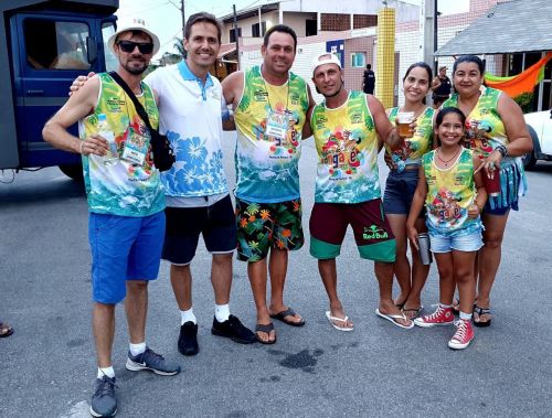 BLOCOS E SHOW DO ARA KETU NO PRÉ-CARNAVAL DE PONTAL DO PARANÁ