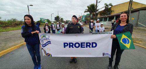 DESFILE DO BICENTENÁRIO DA INDEPENDÊNCIA ENCANTA OS PONTALENSES
