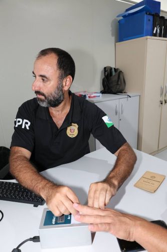 Agência do Trabalhador e Polícia Civil oferecem atendimento para emissão de RG em Praia de Leste