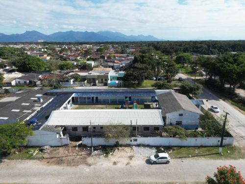 OBRA DO CMEI PEIXINHO SAPECA ENTRA EM FASE FINAL DE CONSTRUÇÃO