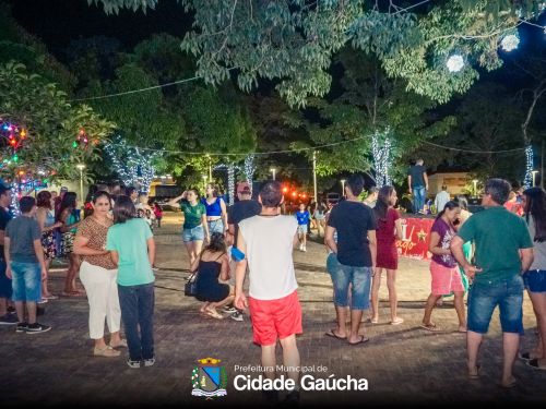 Prefeitura dá início às festividades de Natal com solenidade para acendimento das luzes