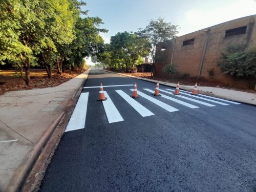 300 METROS DE ASFALTO NA RUA BEMJAMIN CONSTANT.