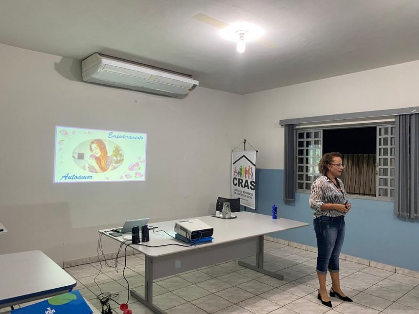 SALA DO EMPREENDEDOR E SEBRAE REALIZAM PALESTRA PARA MULHERES DO MUNICÍPIO.