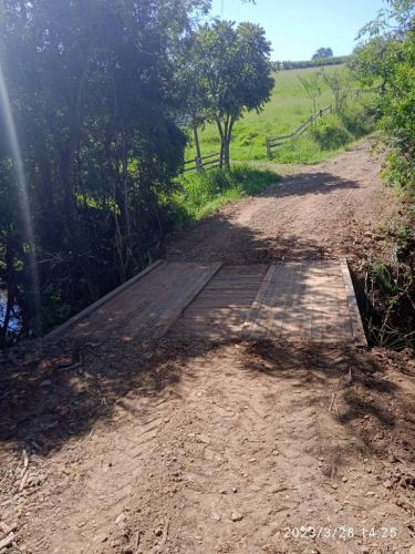 PREFEITURA REALIZA OBRAS DE INFRAESTRUTURA NA ZONA RURAL TAVORENSE.