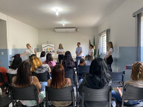 JOAQUIM TÁVORA REALIZA ENTREGA DE CERTIFICADOS DE CURSOS DA CARRETA SENAC.