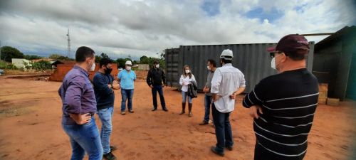 TÉCNICOS DE OBRAS DA COHAPAR VISITARAM AS OBRAS DAS CASAS DO PROGRAMA FAMÍLIA PARANAENSE 