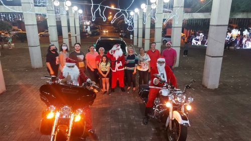 PAPAI NOEL CHEGOU EM CALIFÓRNIA.