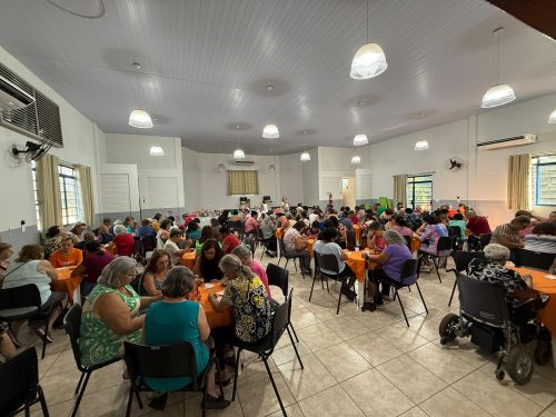 Bingo das Mães: uma tarde especial no CCI