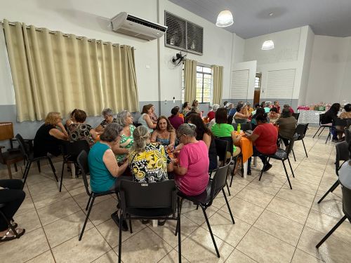 Bingo das Mães: uma tarde especial no CCI