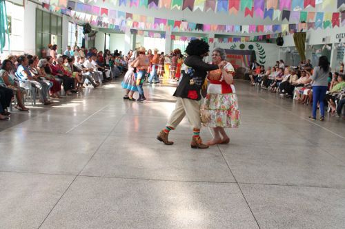 Centro de Convivência do Idoso realiza tradicional festa junina