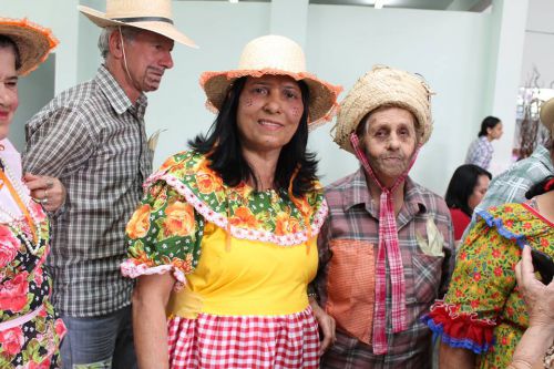 Centro de Convivência do Idoso realiza tradicional festa junina