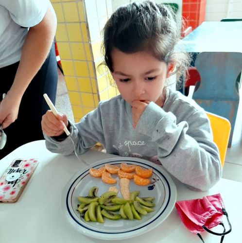  Merenda divertida nas escolas conquista alunos de Faxinal