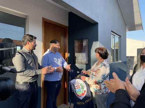 Prefeitura entrega a 10ª casa pelo Fundo Municipal de Habitação 