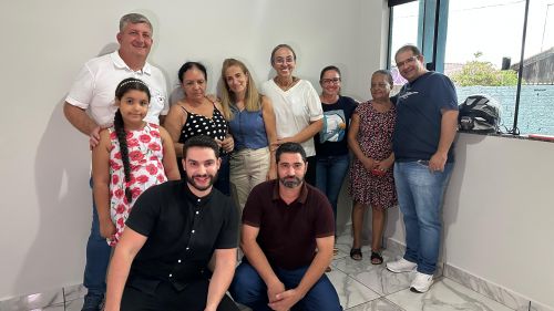 Prefeitura de Floresta entrega a 2ª casa do ano 