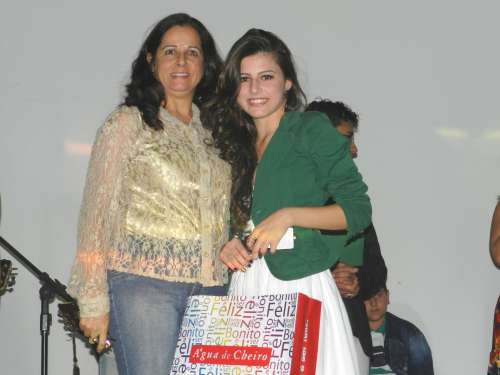TALENTOS BRILHAM NA FINAL DO III FEST MUSIC