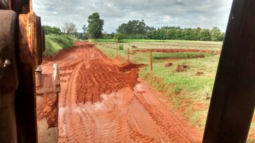 Setor de Transportes e Conservação realiza um excelente trabalho de manutenção das estradas vicinais.