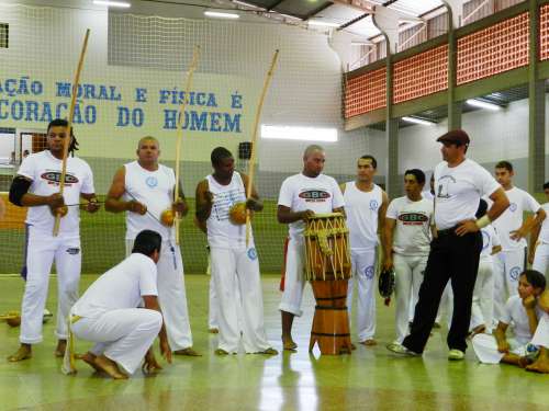 GRADUAÇÃO DE CAPOEIRA RECEBE GRUPOS DA REGIÃO