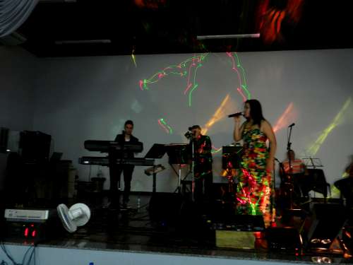 TALENTOS BRILHAM NA FINAL DO III FEST MUSIC