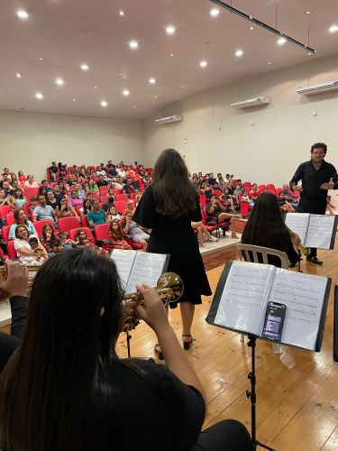 Casa da Cultura foi palco da apresentação da Banda Sinfônica de Palotina