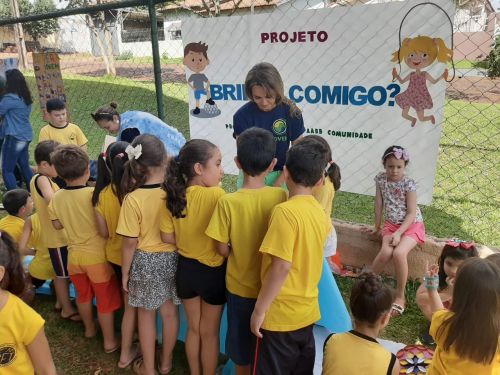 Realizada a 1º EXPOPEC na Educação de Ubiratã