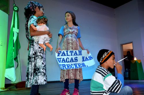 Segundo dia de apresentações em comemoração a Independência do Brasil aconteceu no Colégio Carlos Gomes 
